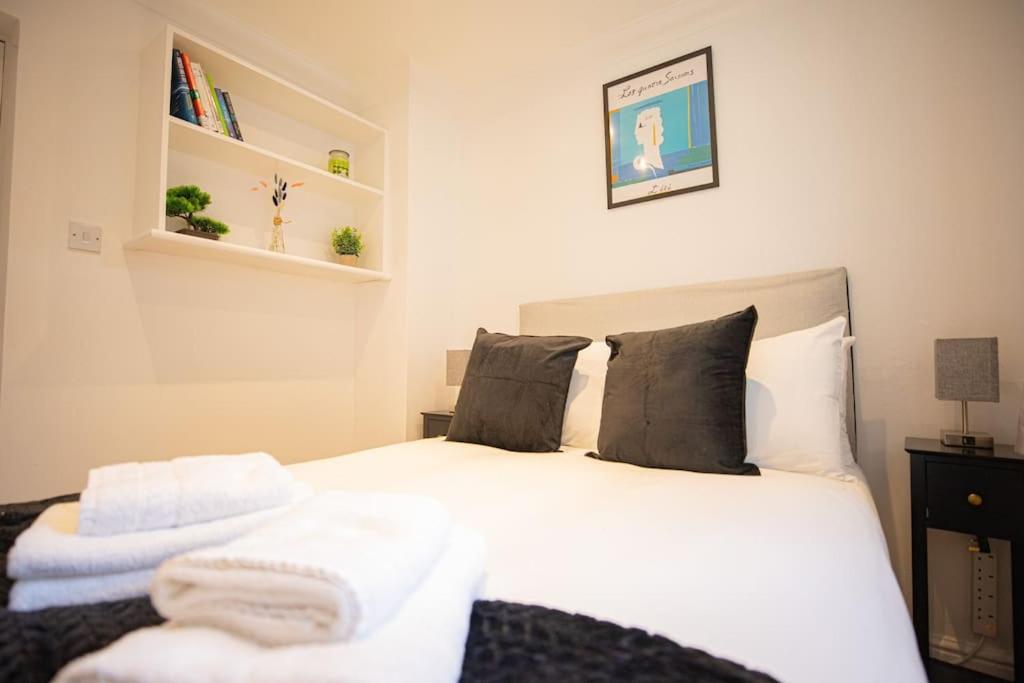 Perfect Location 4Bed 2 Bath Spacious Apartment Λονδίνο Εξωτερικό φωτογραφία